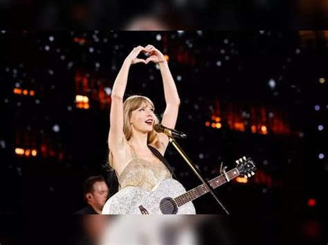 Taylor Swift's Eras Tour: Uma Jornada Musical Espectral Através das Eras da Rainha Pop!